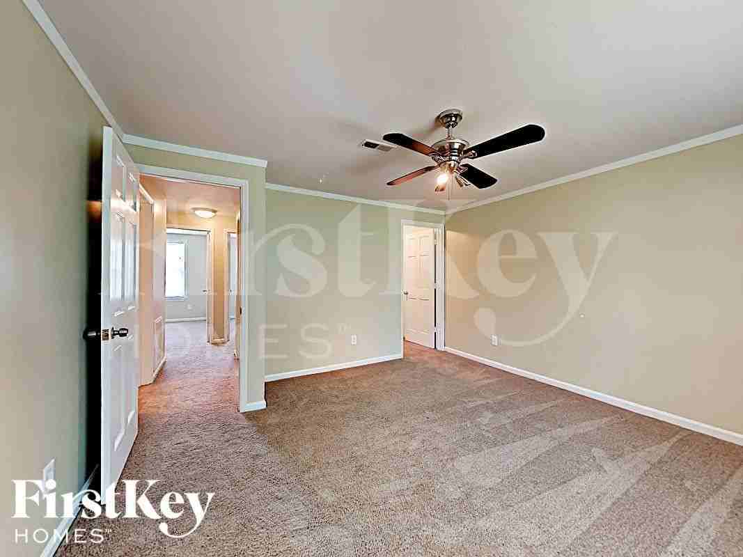 7209 Brigmore Dr - Photo 6 of 13