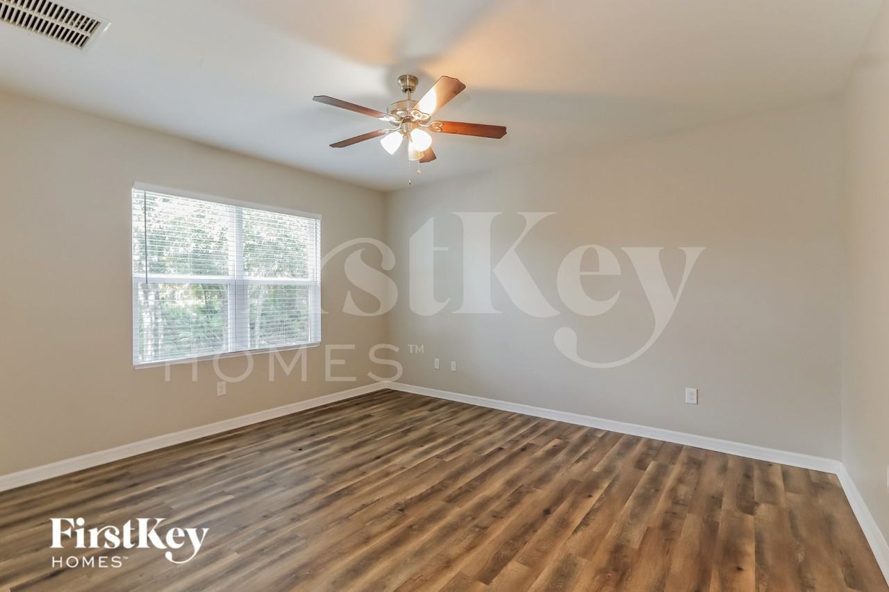 4527 Antioch St - Photo 5 of 17