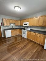 featured image of 13 Metcalf St