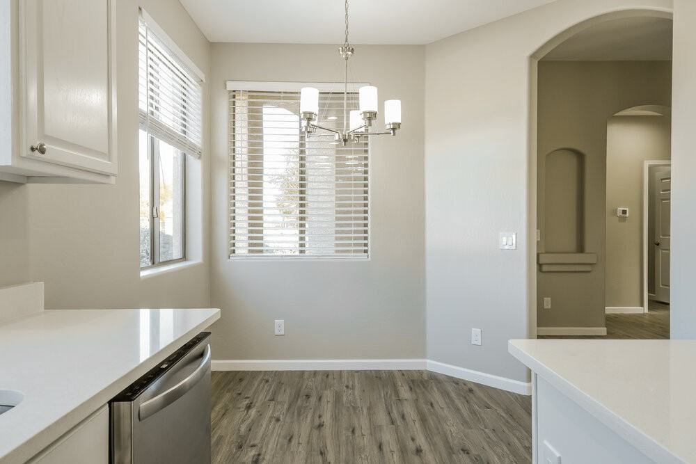 20246 N 63rd Dr - Photo 7 of 16