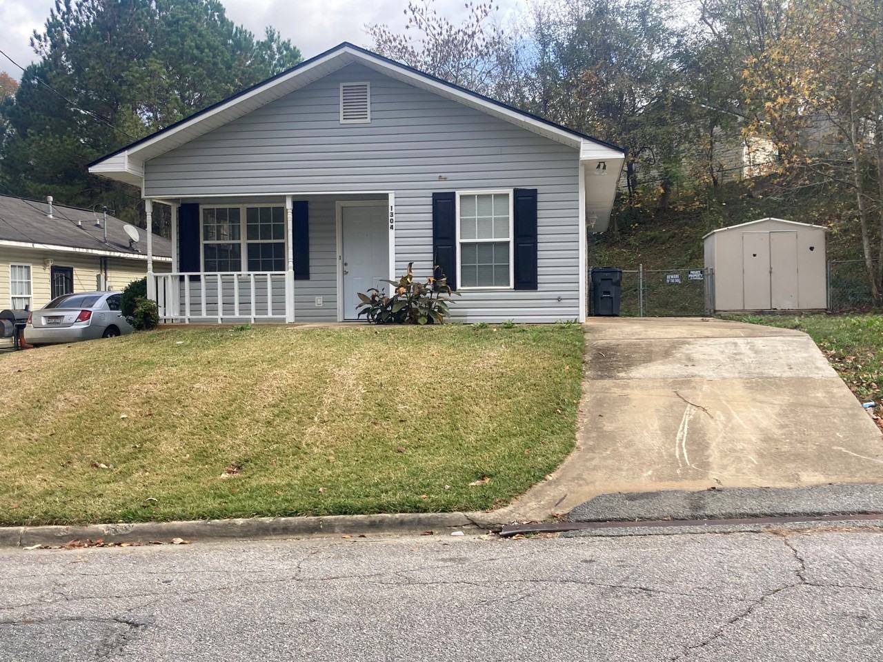1304 17th Ave - Photo 2 of 15