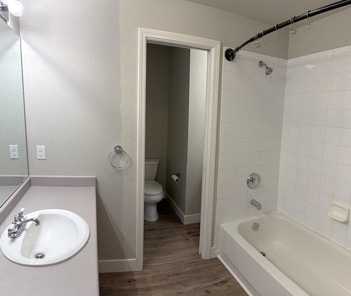 506 Maple St - Photo 7 of 15