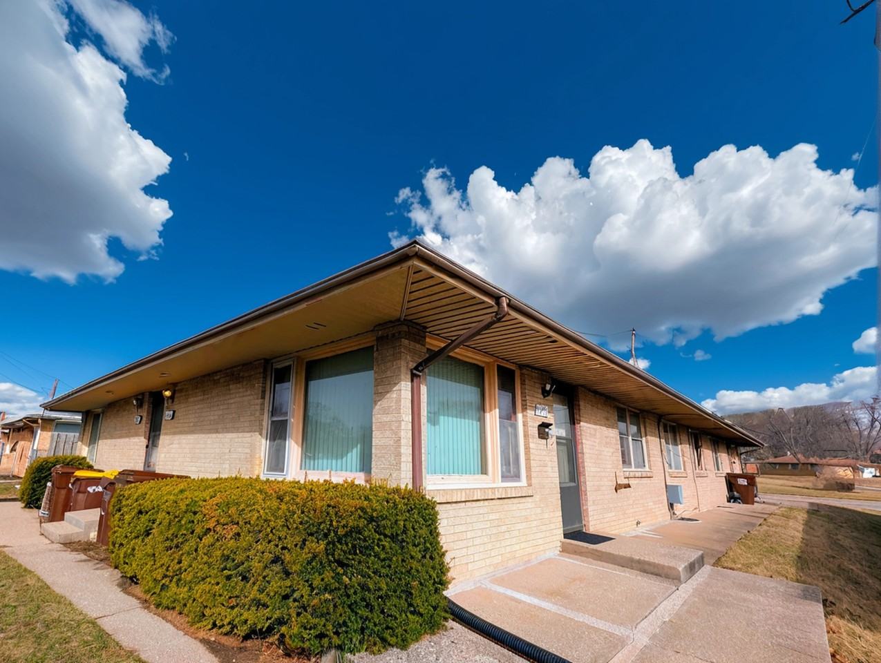 2705 Canterbury Ln #2704