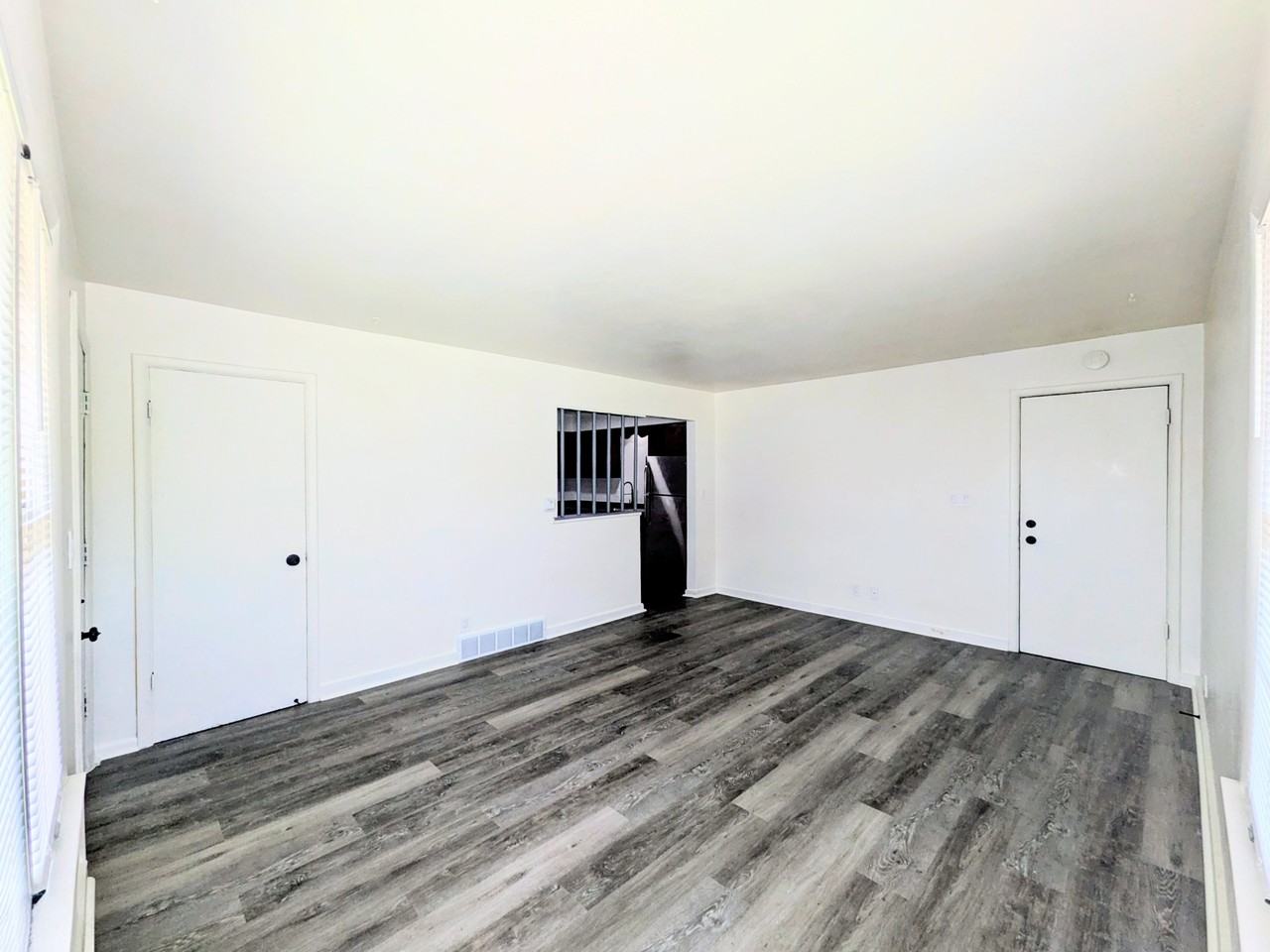 2705 Canterbury Ln #2704 - Photo 5 of 10