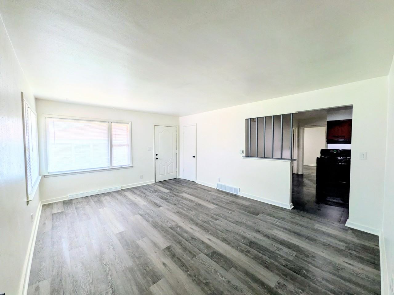 2705 Canterbury Ln #2704 - Photo 6 of 10