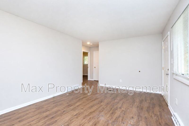 3426 Sw 8th St - Photo 6 of 17