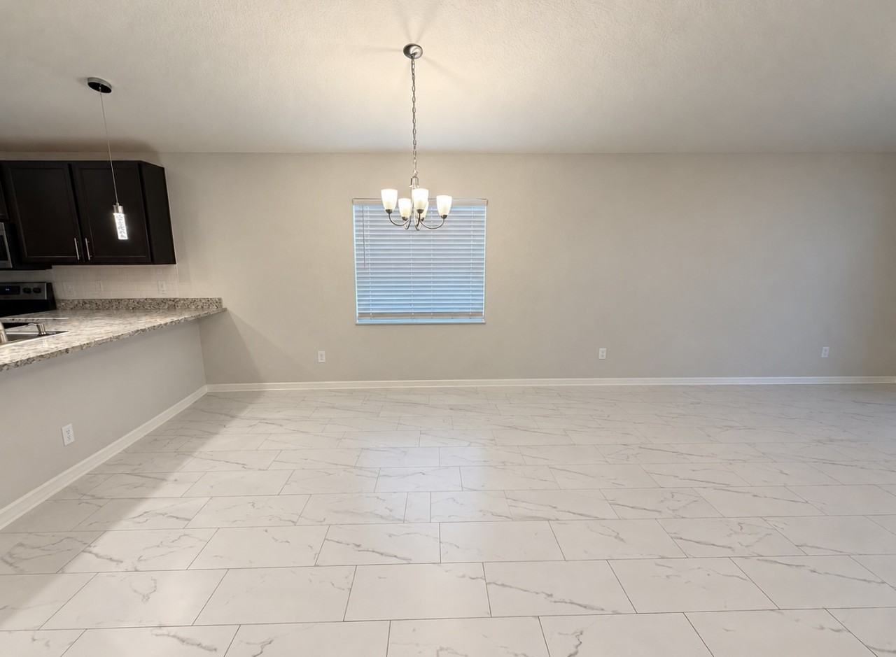 839 Orleans Dr - Photo 4 of 10
