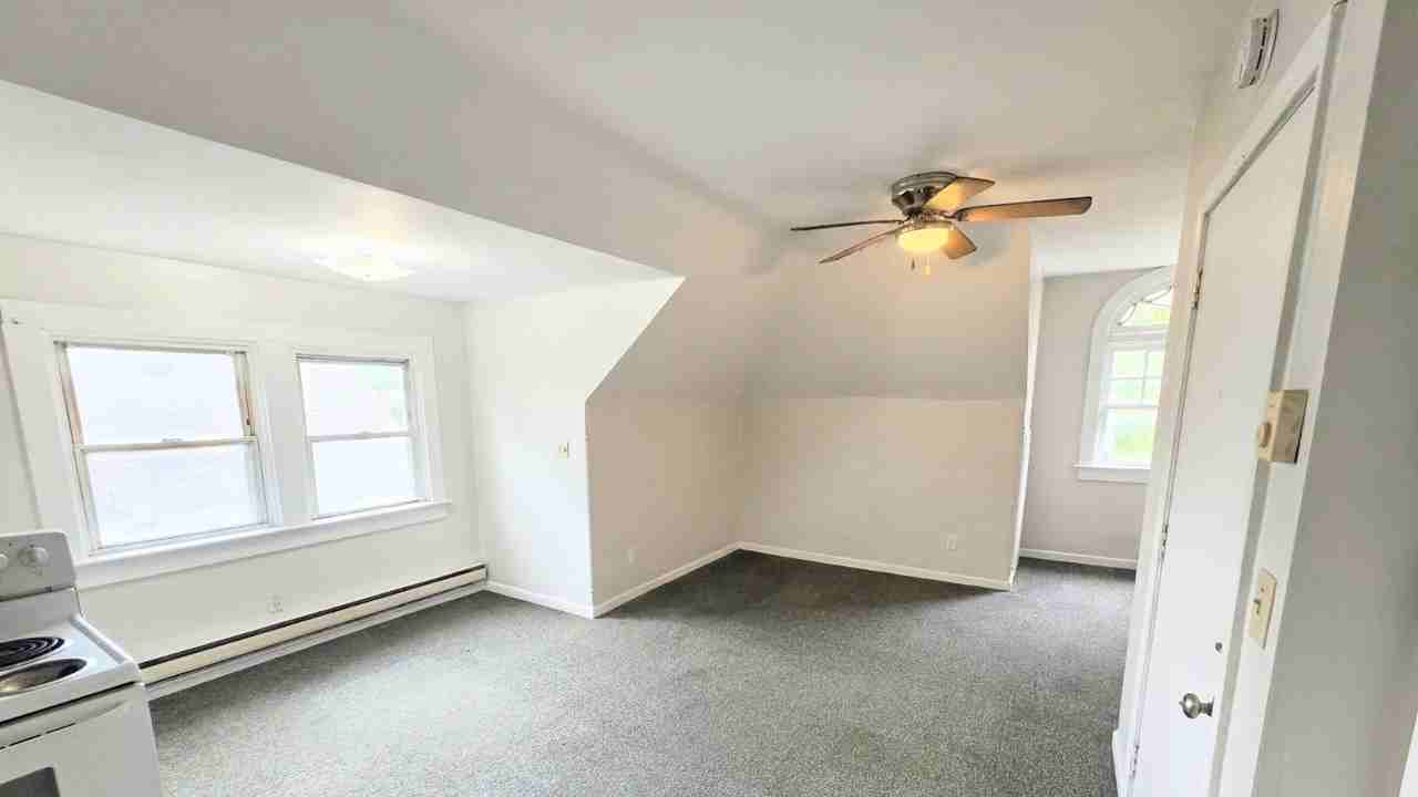 840 Columbia Ave #840C - Photo 3 of 4
