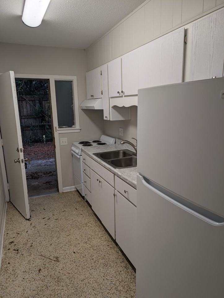 80 4th Ave #8 - Photo 2 of 17