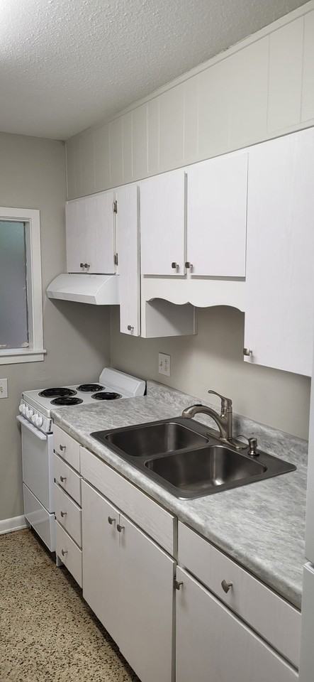 80 4th Ave #8 - Photo 5 of 17