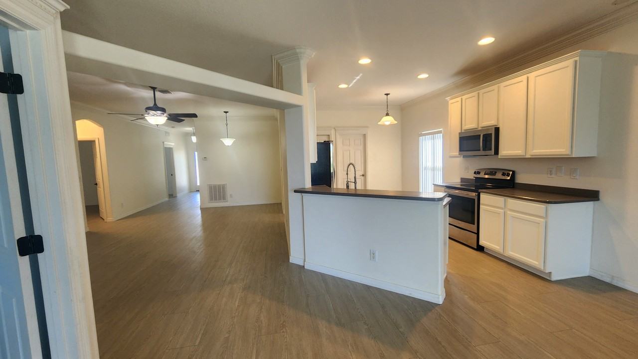 5479 Duskywing Dr - Photo 7 of 30