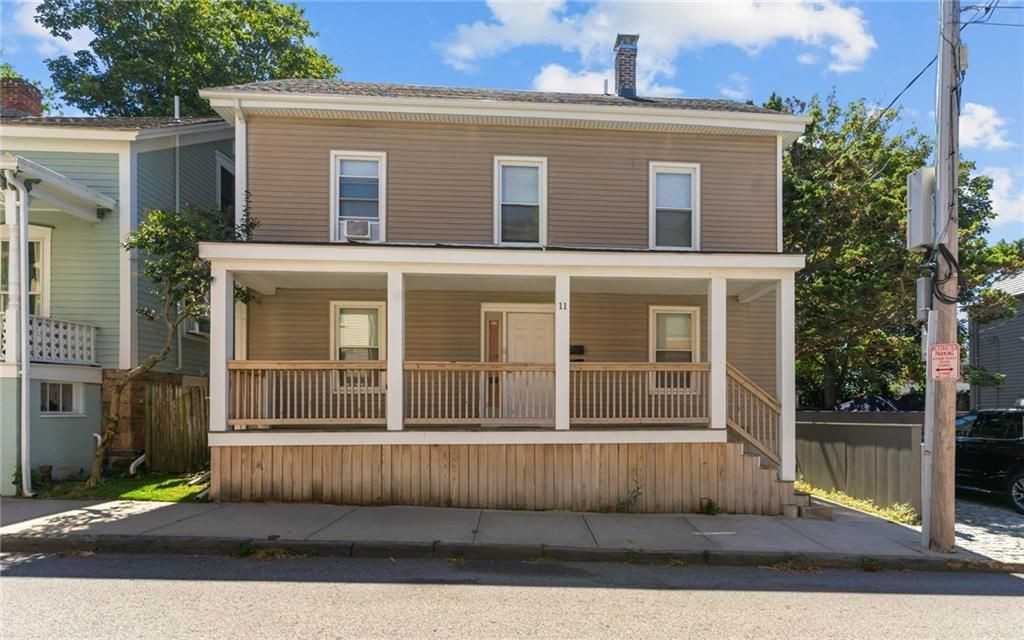 11 Young St ##2