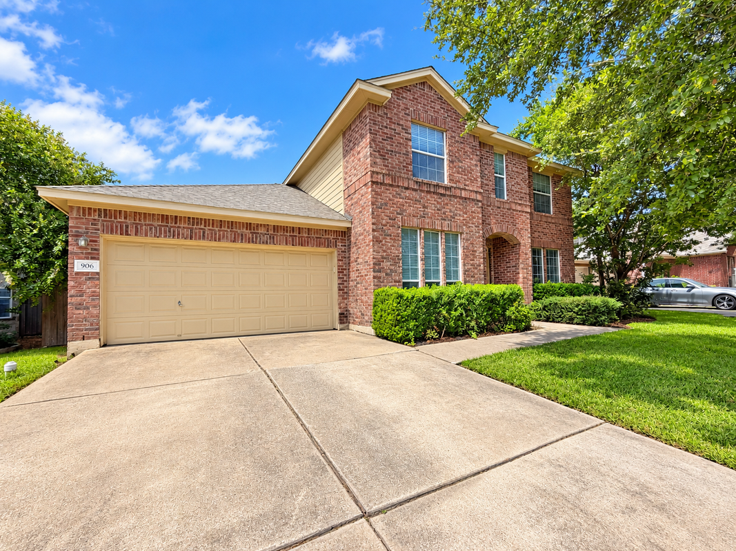 906 Mesquite Hollow Pl - Photo 3 of 19