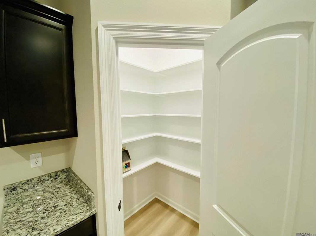 23161 Wilton Dr - Photo 6 of 16