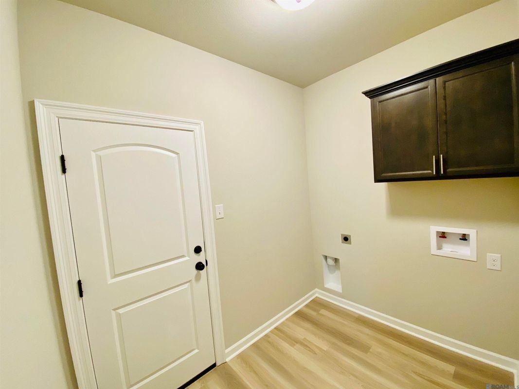 23161 Wilton Dr - Photo 7 of 16