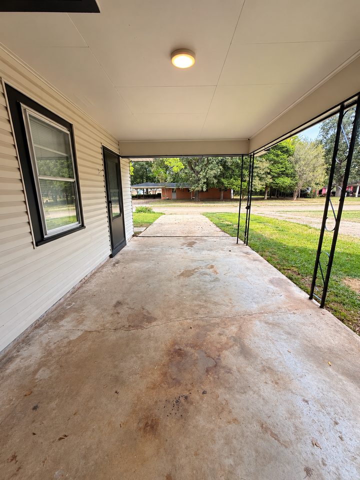 4222 Parkway Dr - Photo 7 of 42