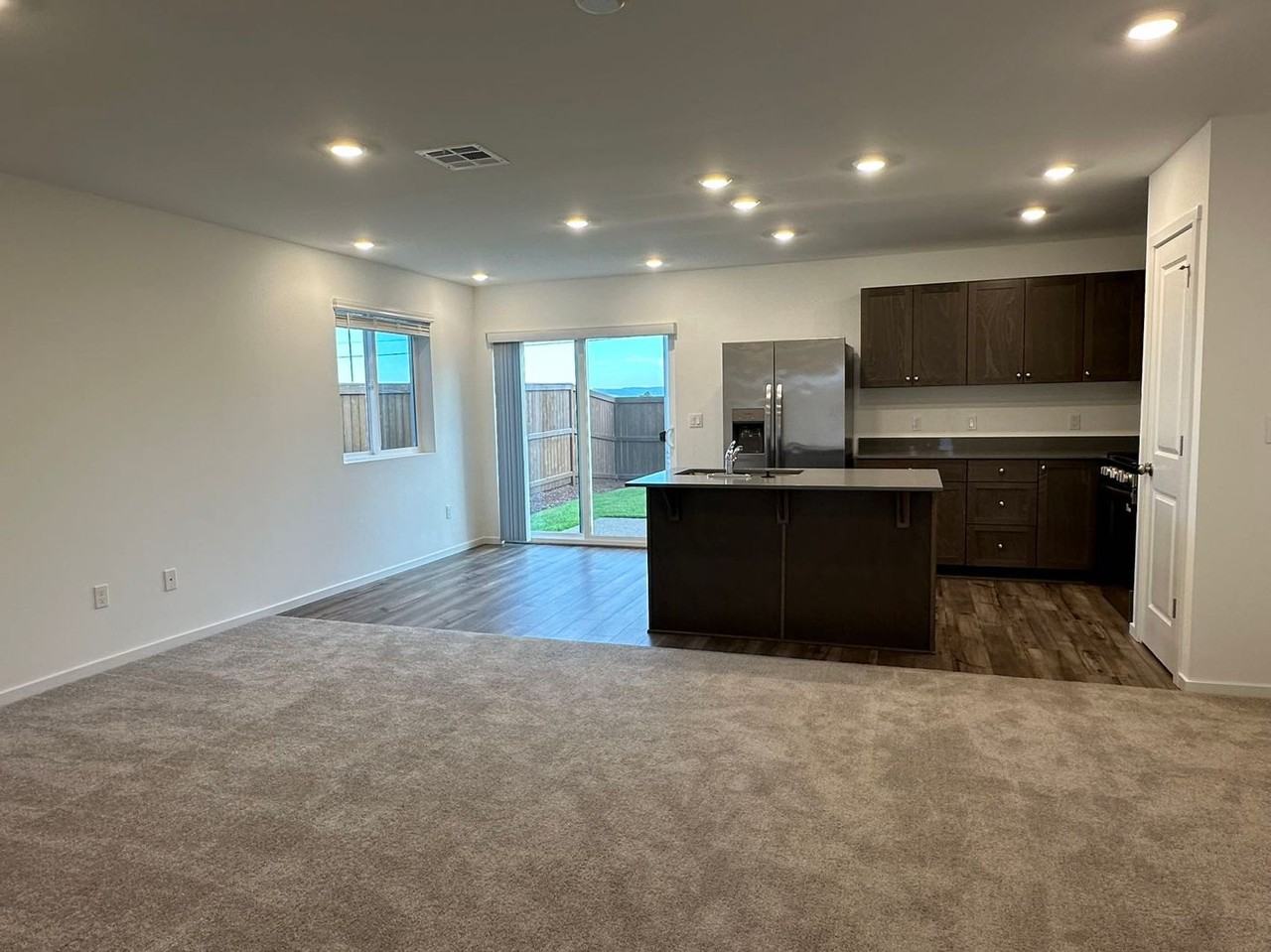 1240 Nolan Ave Se - Photo 5 of 13