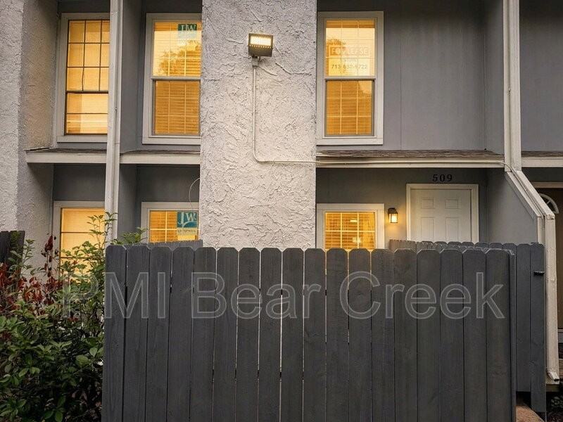 9550 Deering Dr #509 - Photo 2 of 23