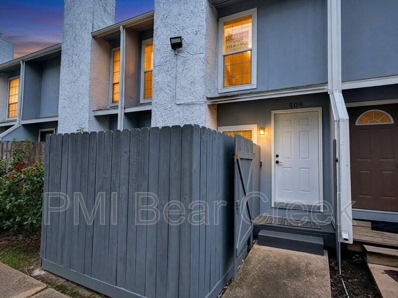 9550 Deering Dr #509 - Photo 3 of 23