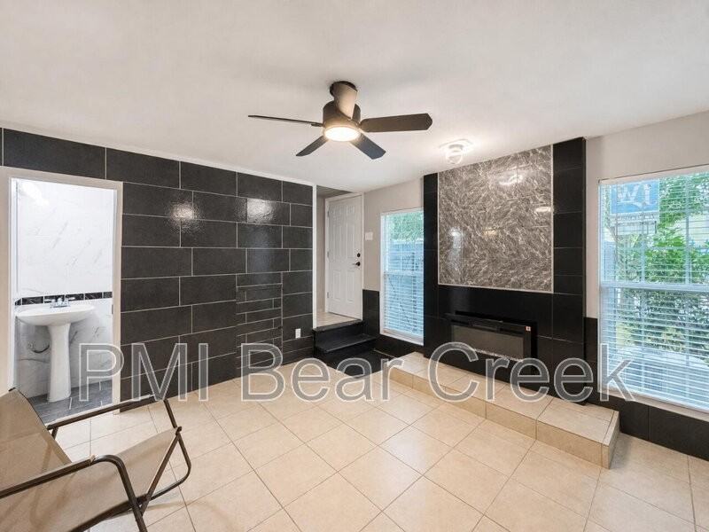 9550 Deering Dr #509 - Photo 5 of 23