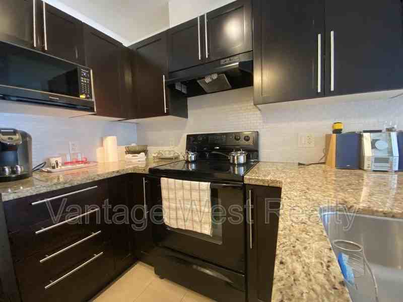 1000 Sunset Dr - Photo 2 of 23