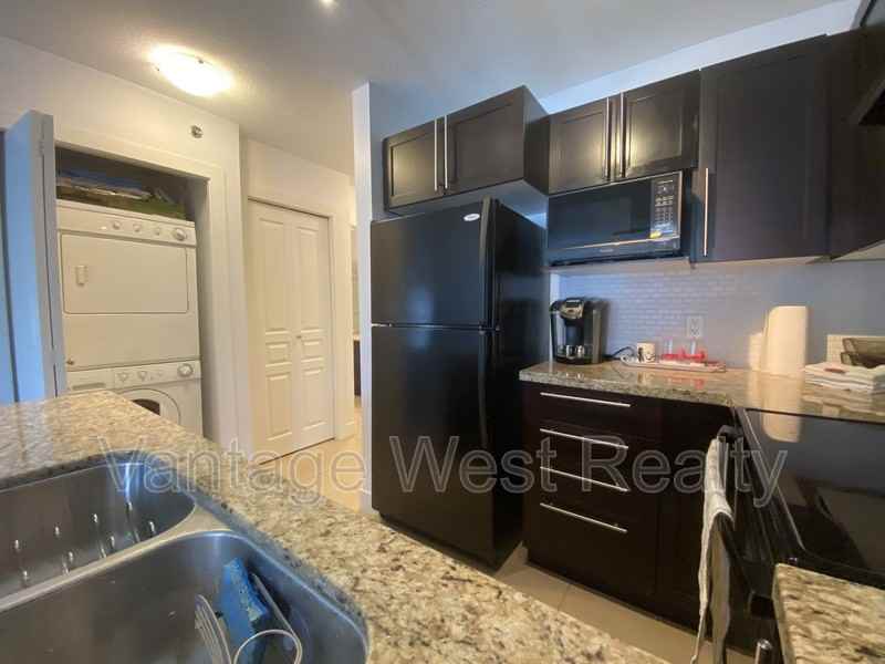 1000 Sunset Dr - Photo 3 of 23