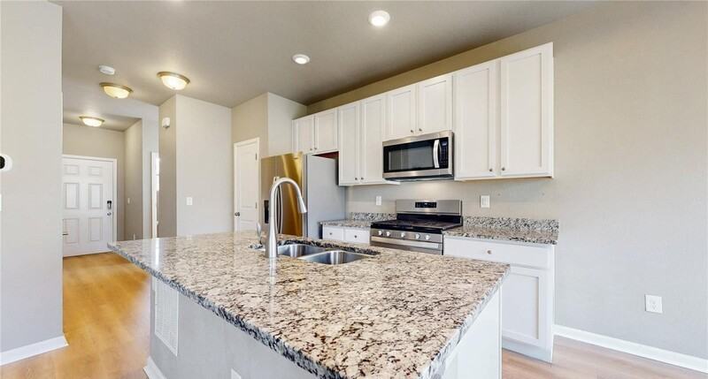 1933 Villageview Ln - Photo 7 of 20