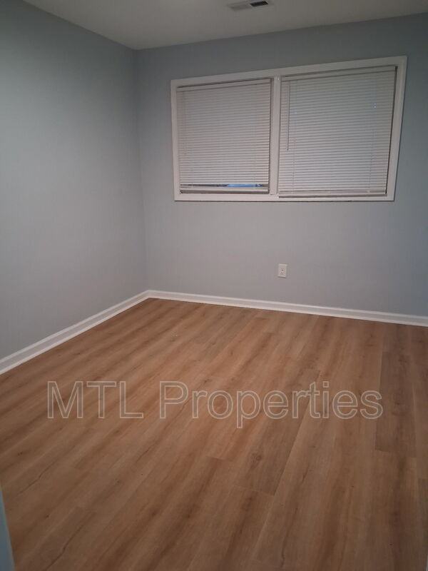 715 S Jones Ave - Photo 4 of 8