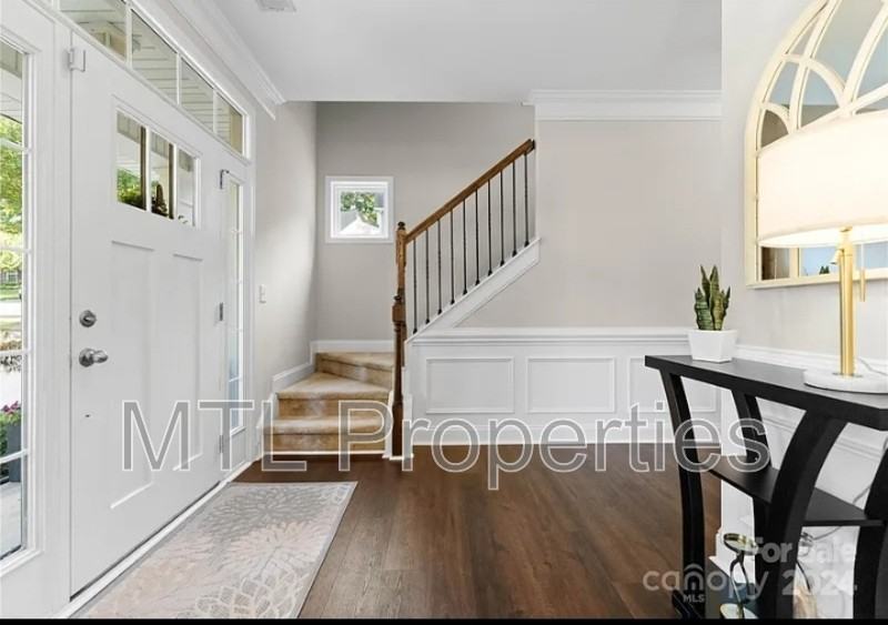 3042 Collin House Dr - Photo 2 of 25