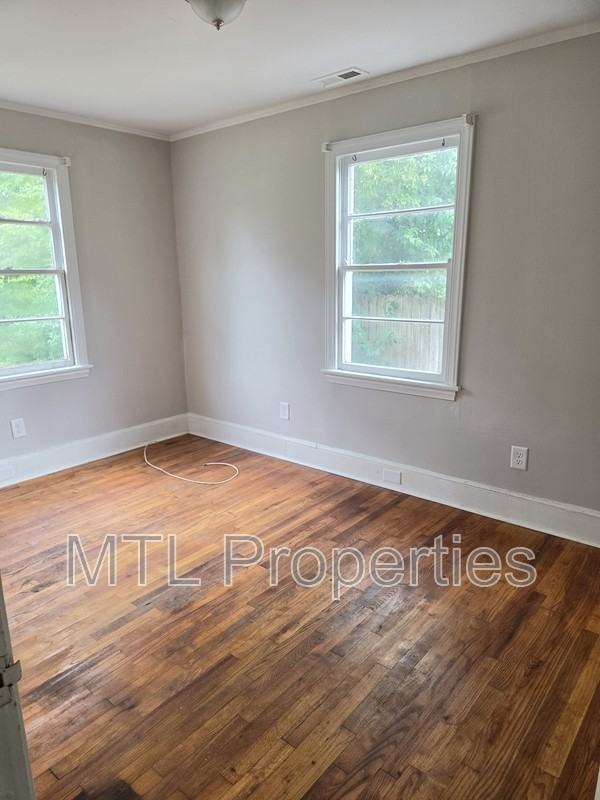 1036 Williams St - Photo 7 of 9