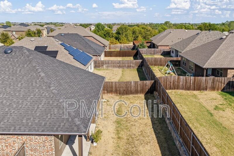 505 Range Dr - Photo 4 of 40