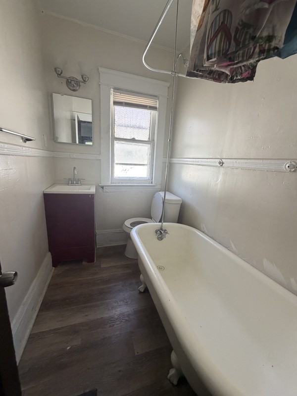2912 E 102nd St - Photo 5 of 6
