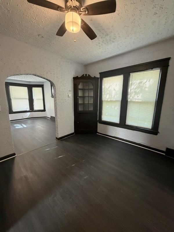 2912 E 102nd St - Photo 2 of 8