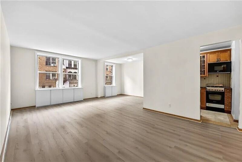 3111 Brighton 2nd St #1A - Photo 3 of 10