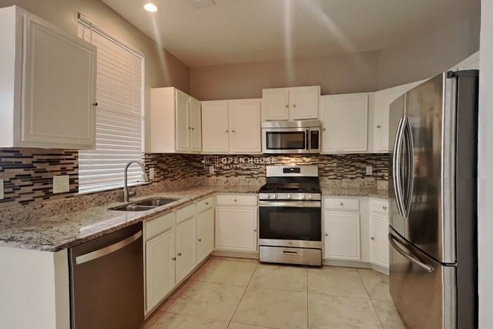 2918 Blue Dawn Dr - Photo 6 of 19