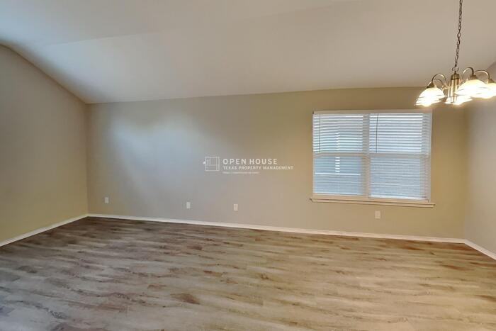 3916 Shiver Rd - Photo 7 of 21