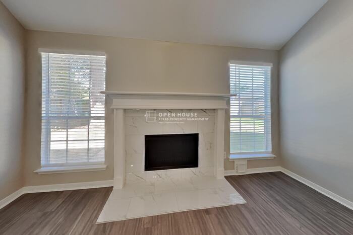 27089 Monarch Wood Dr - Photo 5 of 26