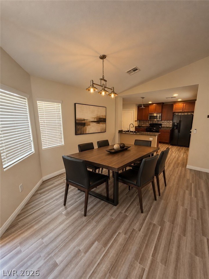 7884 Crownbeard St - Photo 3 of 22
