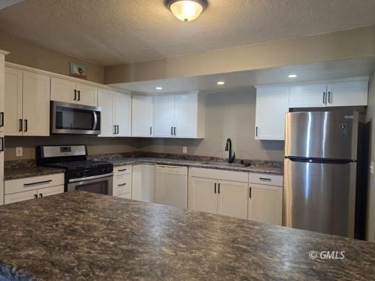 1481 Cherry Ave - Photo 2 of 15