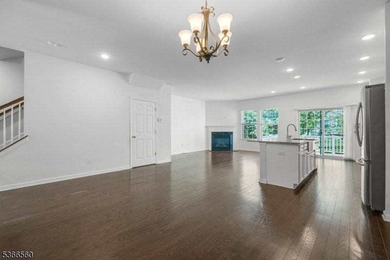 43 Albert Ct - Photo 6 of 28