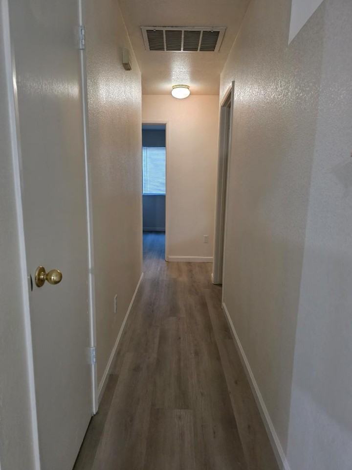 2430 Brandywine Ct - Photo 6 of 12