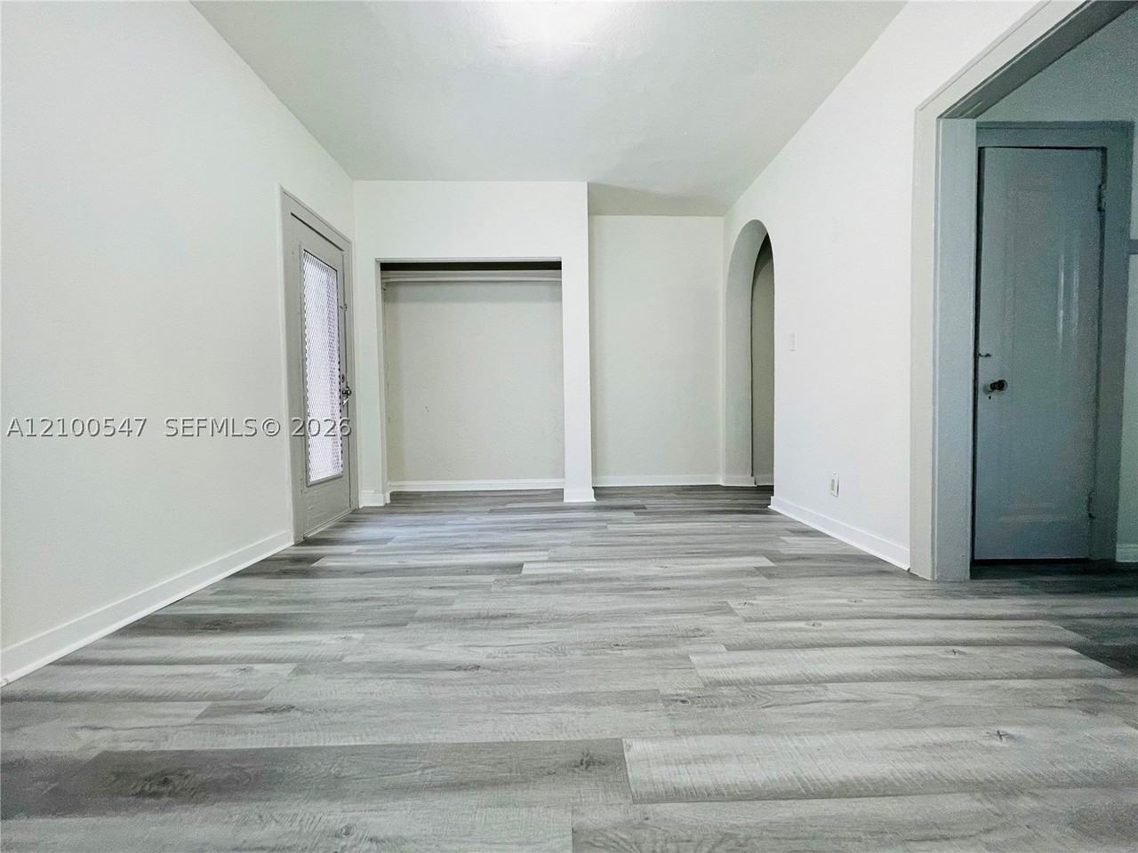442 Sw 10th Ave #1 - Photo 3 of 13