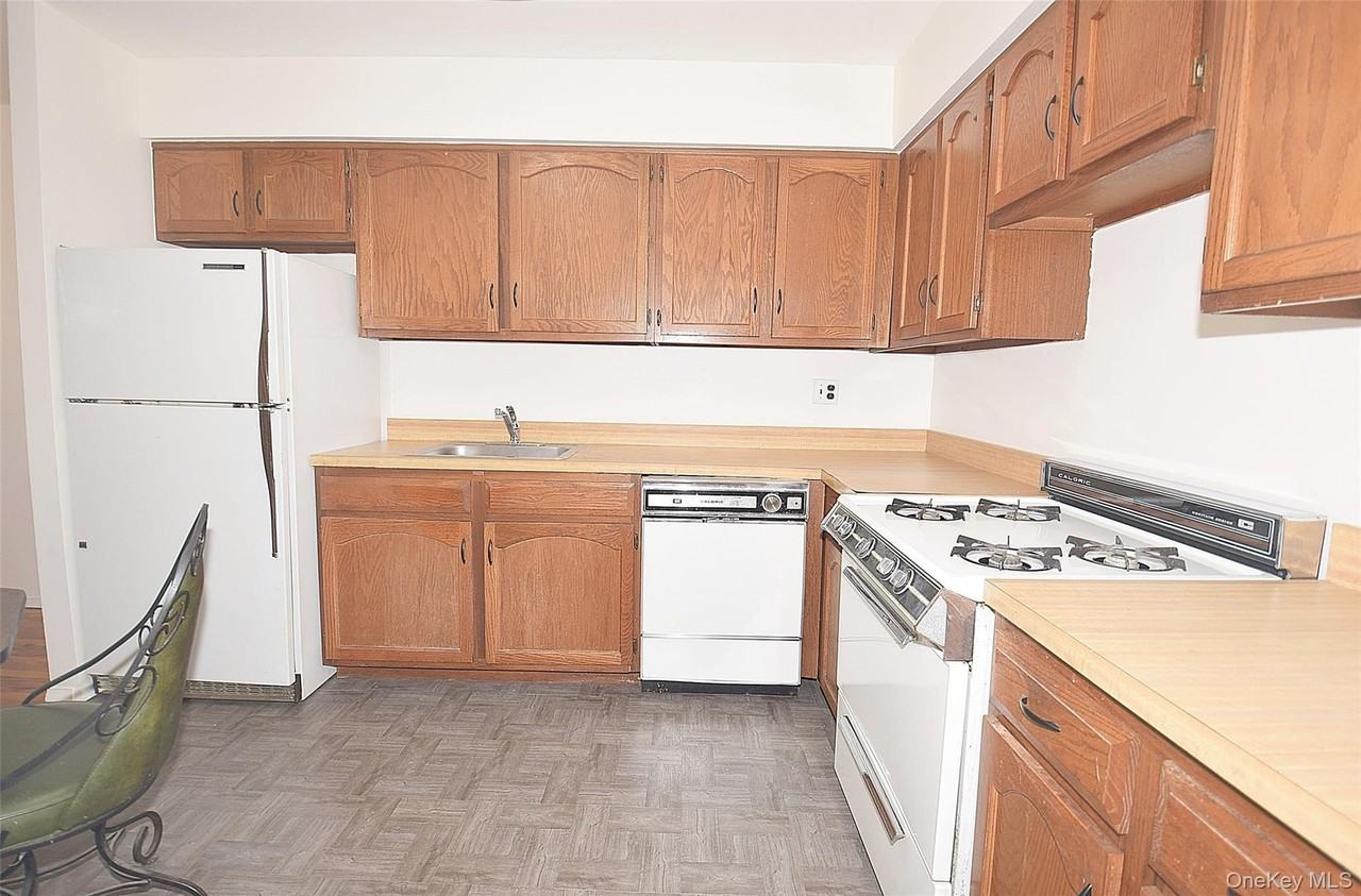 22047 67th Ave - Photo 7 of 20
