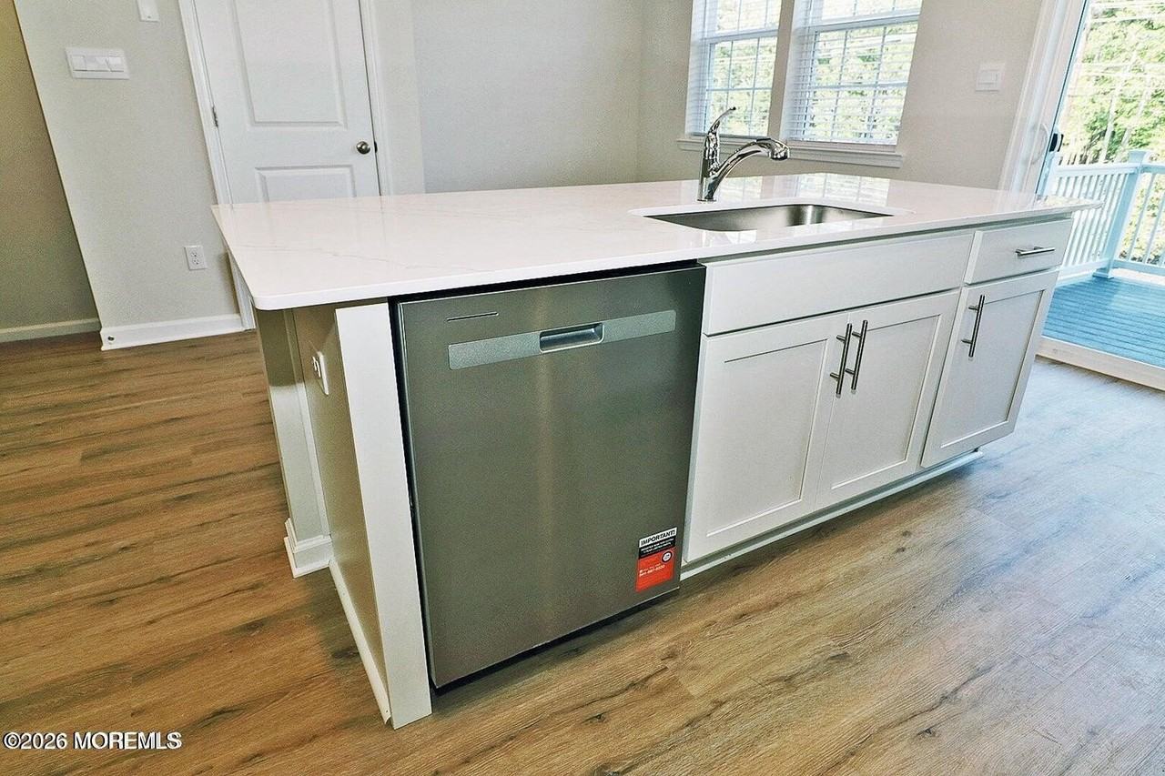 27 Forest Park Dr - Photo 6 of 13