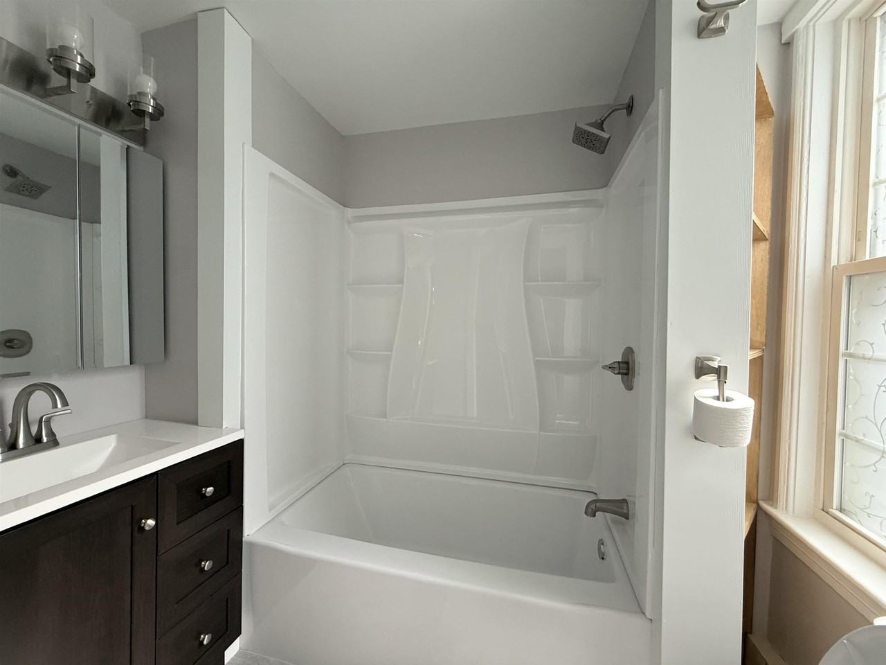 3025 Brown Ave - Photo 5 of 9