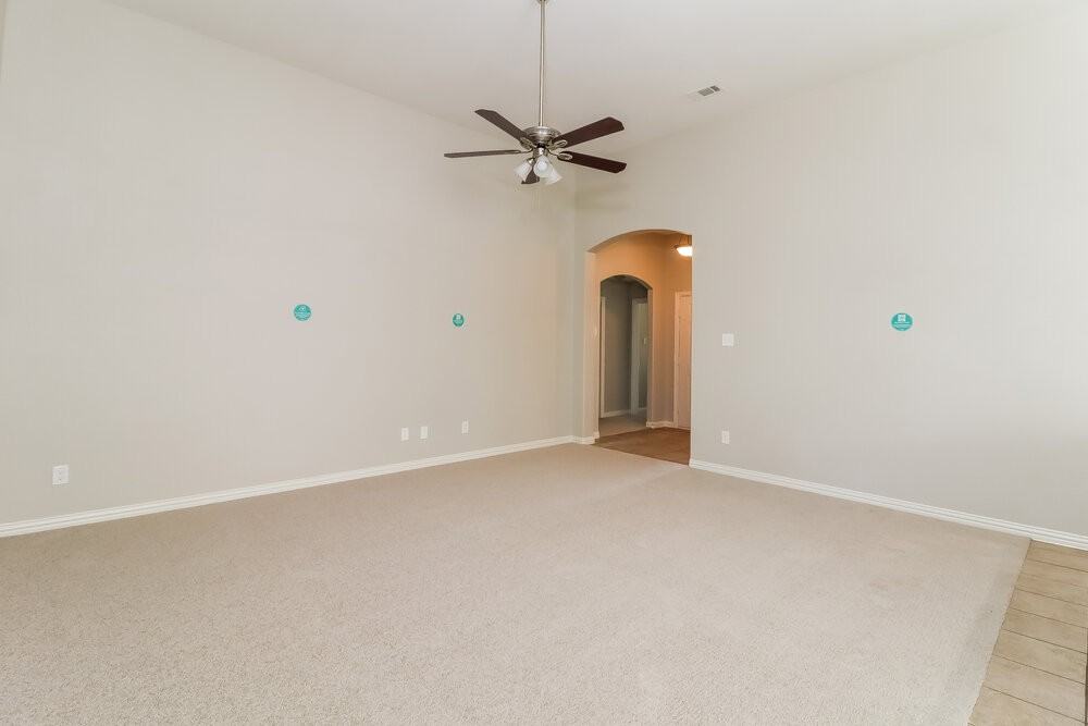 7105 Mohegan Dr - Photo 3 of 16