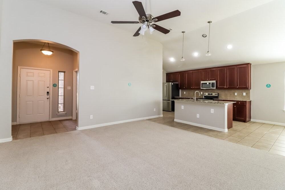 7105 Mohegan Dr - Photo 5 of 16
