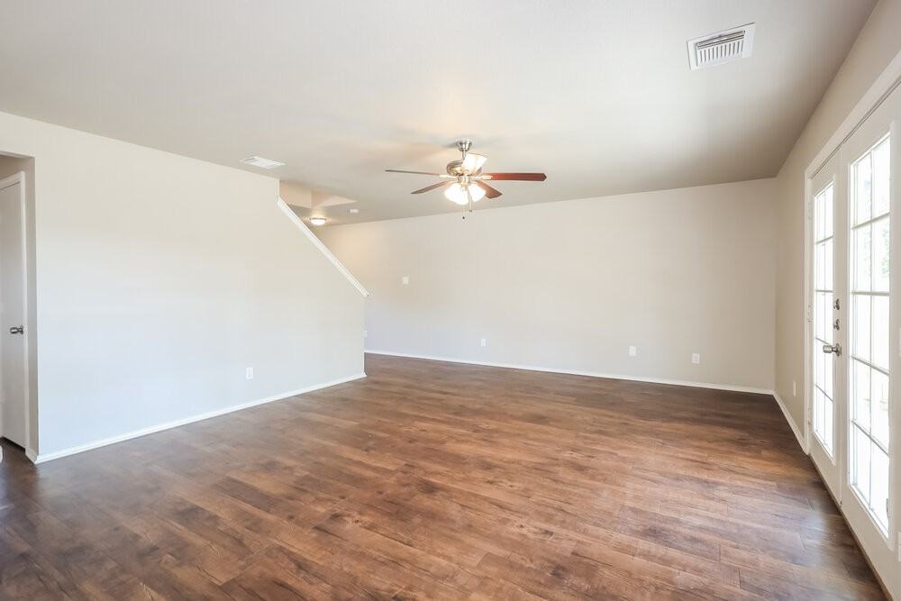 718 Las Puertas - Photo 6 of 17