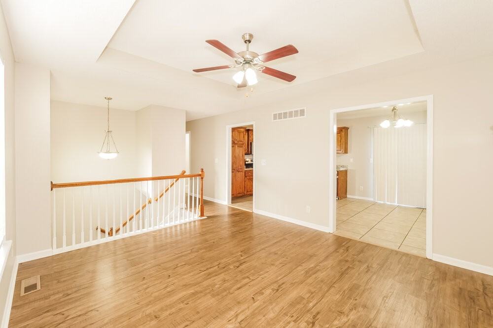 600 Fall Creek Dr - Photo 6 of 17