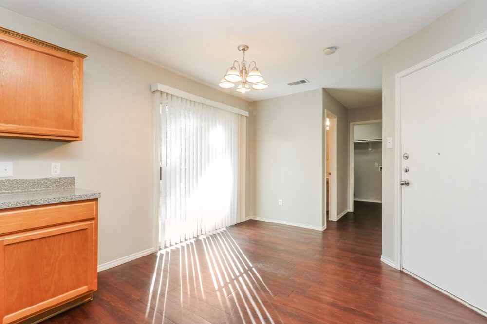 16763 N Thrasher Dr - Photo 6 of 17